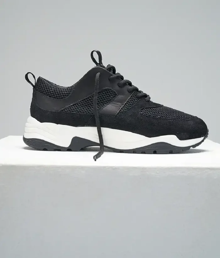 Nvlty Base Runner Sneakers Black (1)